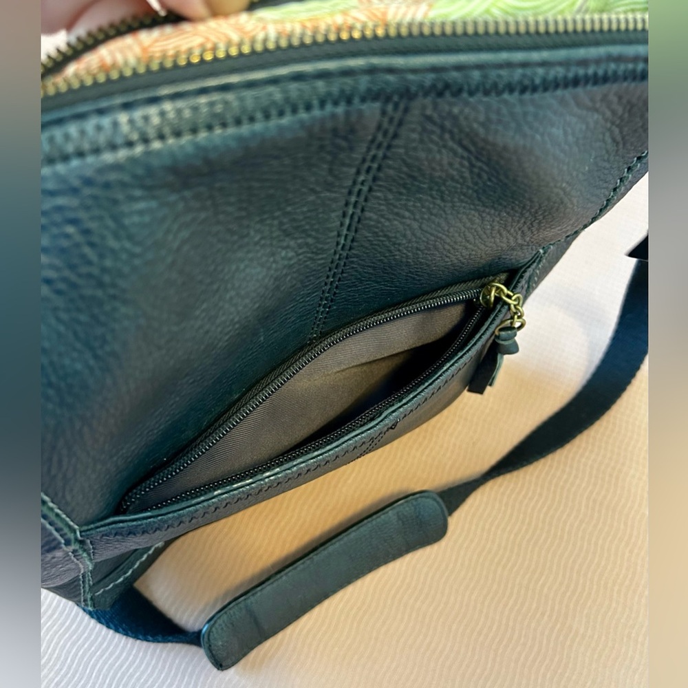The Sak Black Leather Crossbody Purse - Picture 7 of 9